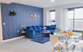 The Blue Ivy- New Luxury 2 Bedroom Apartment